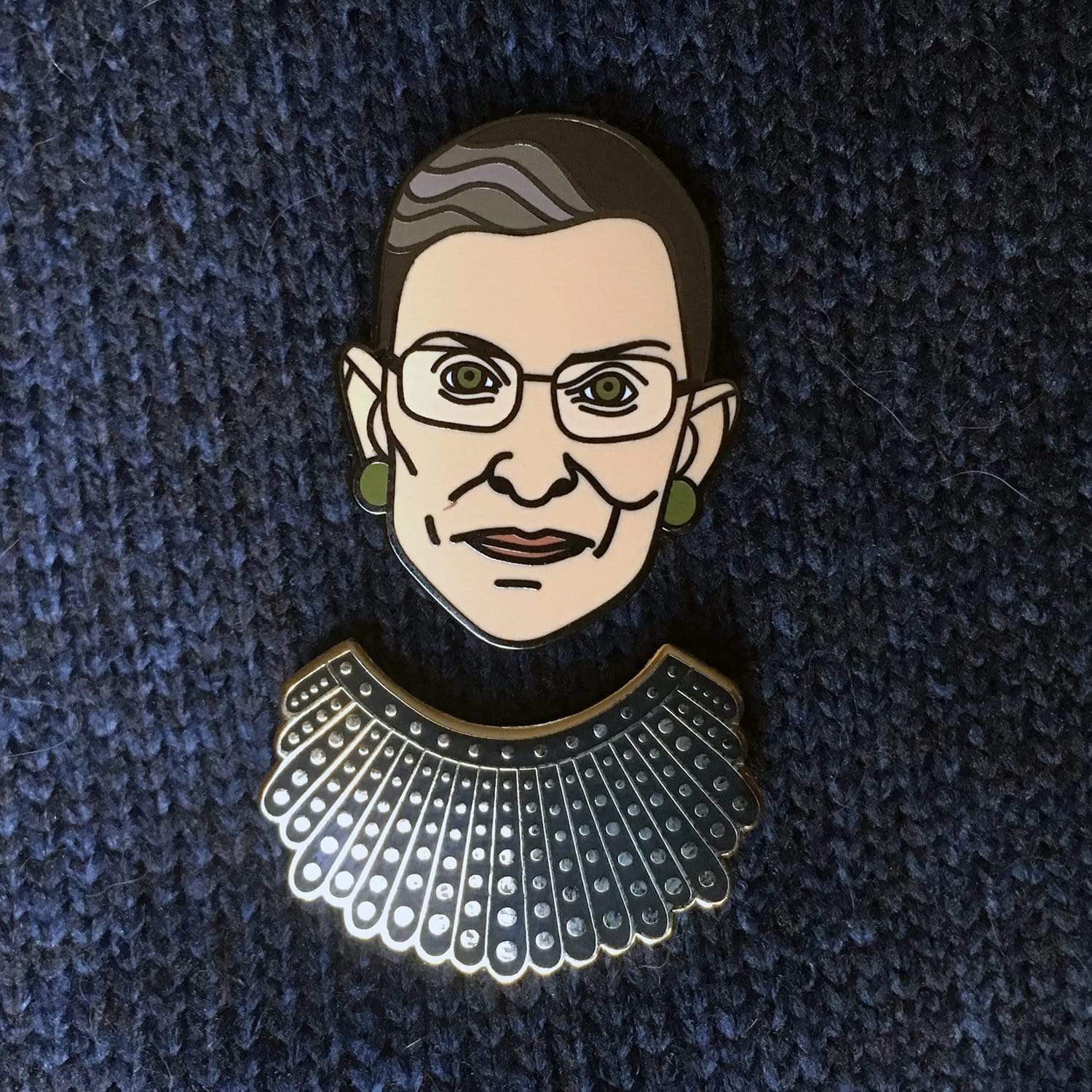 Dissent Collar pin + Ruth Bader Pinsburg (set)