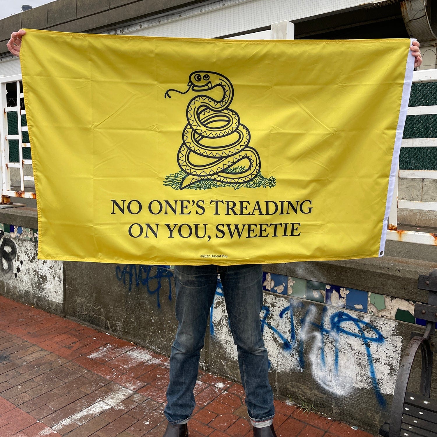 No One's Treading On You, Sweetie Flag 3' x 5'
